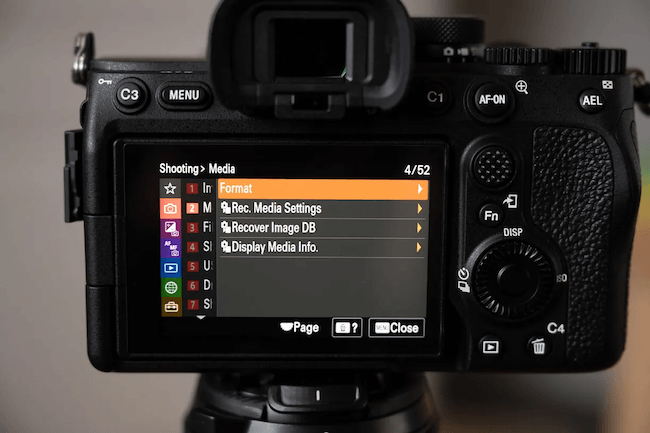 Nikon camera memory card data erasure