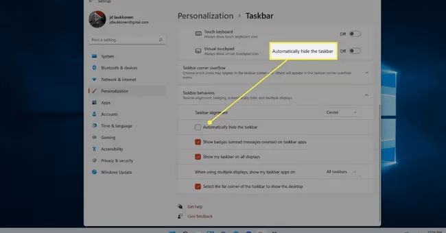 Hide the Taskbar in Windows 11
