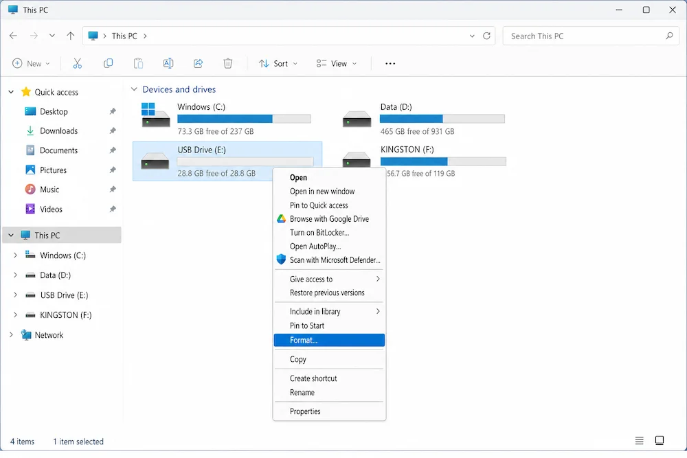 Format Flash Drive in Explorer on Windows 11